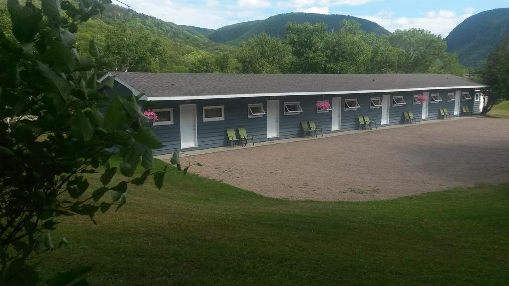 Cornerstone Motel