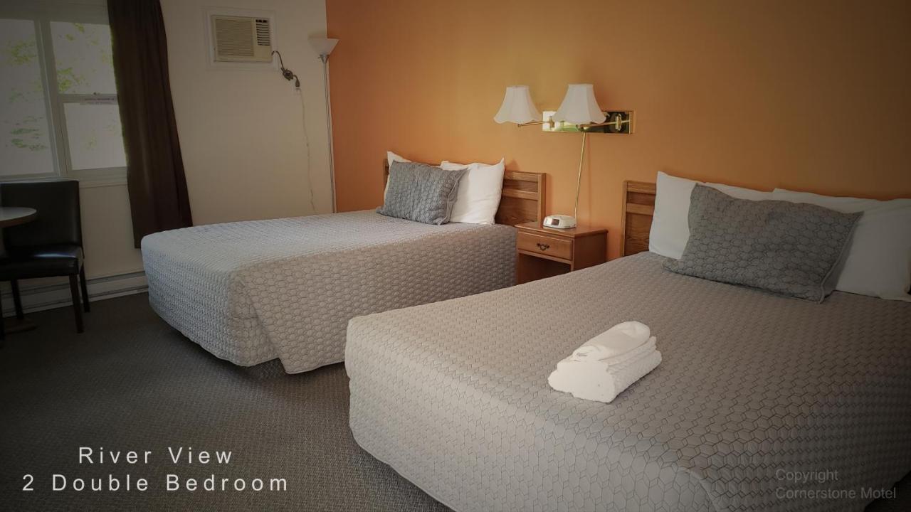 Cornerstone Motel 4*